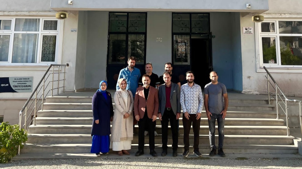 Yakutiye Belediye Başkanı Dr. Mahmut Uçar’dan Okulumuza Asfalt Müjdesi